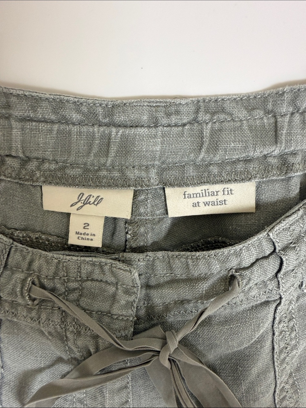 100% Linen J.Jill Women’s Drawstring Utility Shorts - Sage Green - Picture 2 of 7